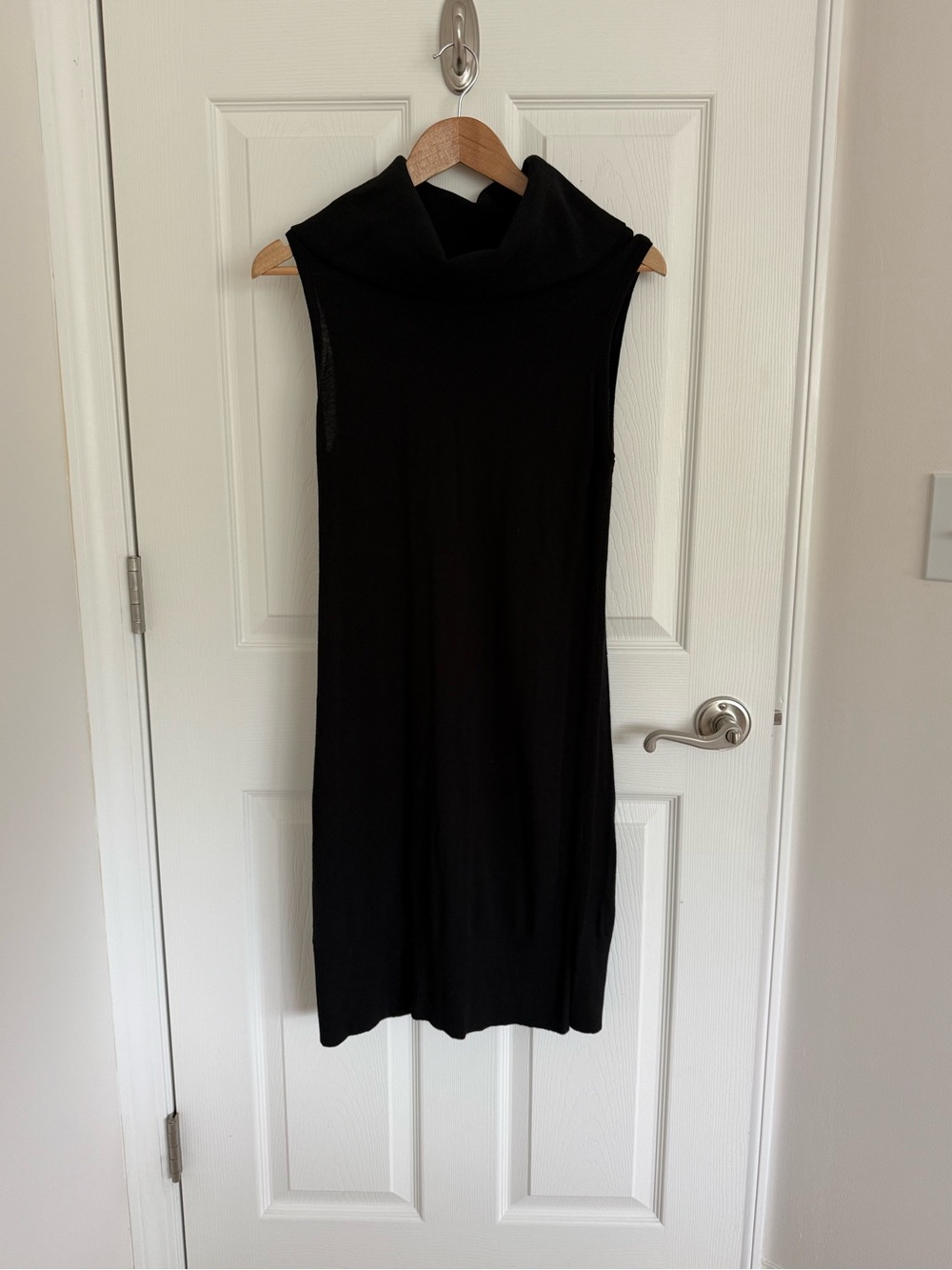 Women’s WHBM Cowl Neck Sweater Sheath Dress Black Size L